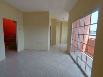 En Machala Se Vende Casa Amplia de 5 Dormitorios en la calle Marce Laniado cerca al Hosp Esperanza