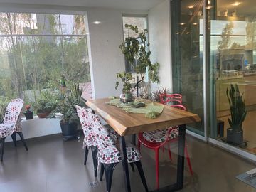 Departamento de venta de 2 dormitorios en Cumbayá Quito Ecuador