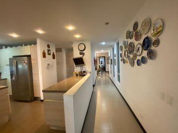 Departamento de venta de 2 dormitorios en Cumbayá Quito Ecuador