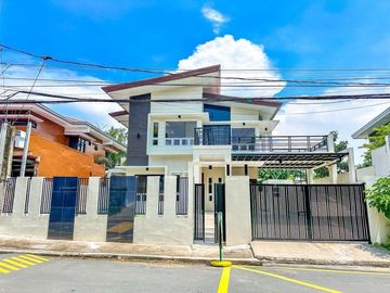 Prime location, perfect home – Discover this stunning single detached house in Sun Valley, Parañaque!