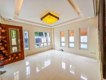 Prime location, perfect home – Discover this stunning single detached house in Sun Valley, Parañaque!