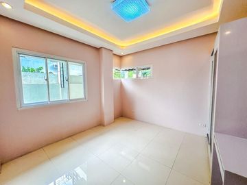 Prime location, perfect home – Discover this stunning single detached house in Sun Valley, Parañaque!