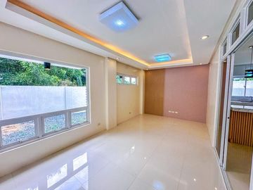 Prime location, perfect home – Discover this stunning single detached house in Sun Valley, Parañaque!