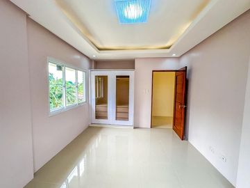 Prime location, perfect home – Discover this stunning single detached house in Sun Valley, Parañaque!