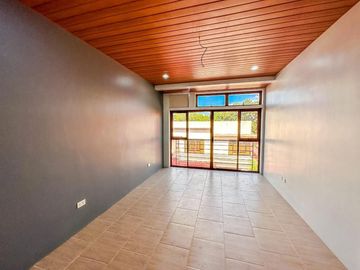 Alluring 3 Storey Townhouse For Sale in Better Living Paranaque City