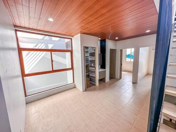Alluring 3 Storey Townhouse For Sale in Better Living Paranaque City