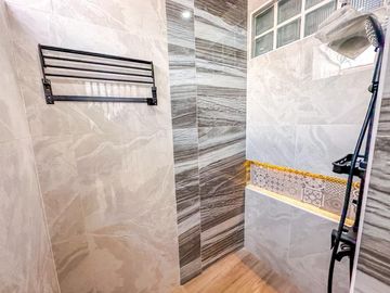 Alluring 3 Storey Townhouse For Sale in Better Living Paranaque City