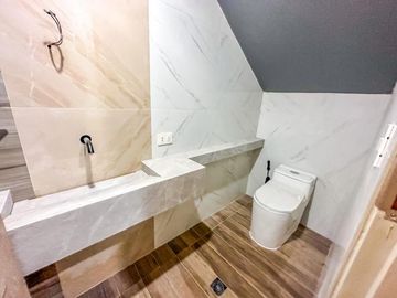 Alluring 3 Storey Townhouse For Sale in Better Living Paranaque City