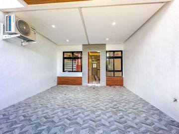 Elegantly Finished 2 Storey Modern Townhouse For Sale in Molino Bacoor Cavite