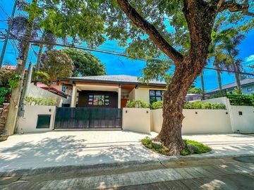 Live in the lap of Luxury: Bungalow House in Ayala Alabang Village with swimming pool
