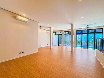 Live in the lap of Luxury: Bungalow House in Ayala Alabang Village with swimming pool