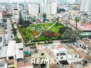 Amplia Casa De 2 Pisos En Venta | Santa Catalina