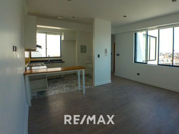 Departamento En Estreno En Edificio Con Acceso Directo A Parque Interno | Barrio Médico