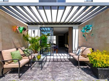 CASA EN VENTA AL SUR DE CUERNAVACA CON CANCHA DE TENIS
