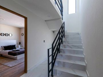 CASA EN VENTA AL SUR DE CUERNAVACA CON CANCHA DE TENIS