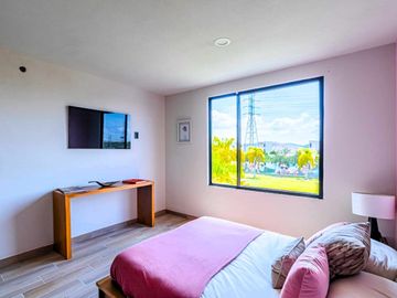 CASA CON ALBERCA Y ASADOR AL SUR DE CUERNAVACA EN VENTA