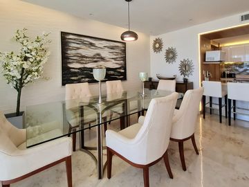 PENTHOUSE 3 RECÁMARAS THE ELEMENTS REMODELADO!!