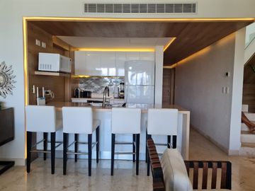 PENTHOUSE 3 RECÁMARAS THE ELEMENTS REMODELADO!!