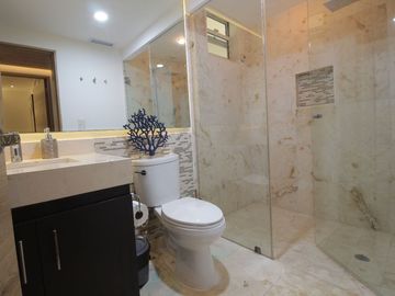 PENTHOUSE 3 RECÁMARAS THE ELEMENTS REMODELADO!!