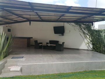 SE VENDE CASA EN Residencial El Ciprés, Camino Real a Momoxpan, Cerrada de la Carcaña, Cholula de Rivadavia, Puebla, México