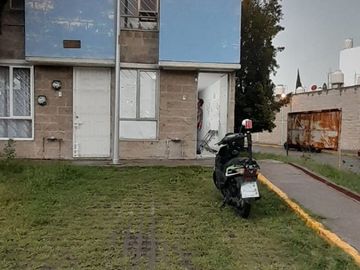 CASA EN VENTA  DE 3 RECAMARAS COLONIA SANTA CATARINA A 6 MIN DE LA 24 SUR Y PERIFERICO