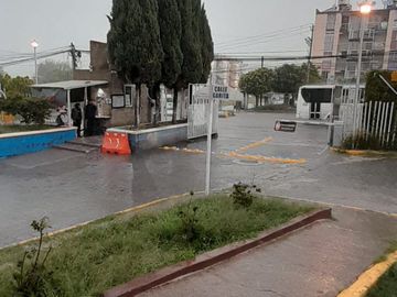 CASA EN VENTA  DE 3 RECAMARAS COLONIA SANTA CATARINA A 6 MIN DE LA 24 SUR Y PERIFERICO