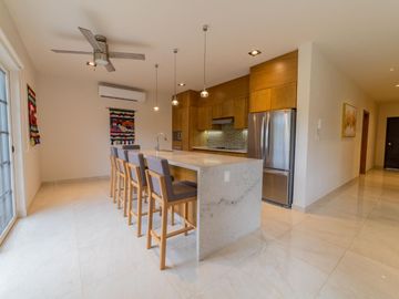 Departamento de 2 recamaras en venta en condominio Palacio Huatulco en la zona hotelera Tangolunda, Huatulco, Oaxaca, México