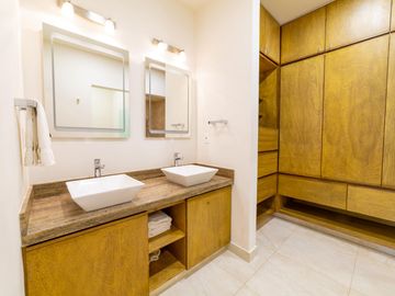 Departamento de 2 recamaras en venta en condominio Palacio Huatulco en la zona hotelera Tangolunda, Huatulco, Oaxaca, México