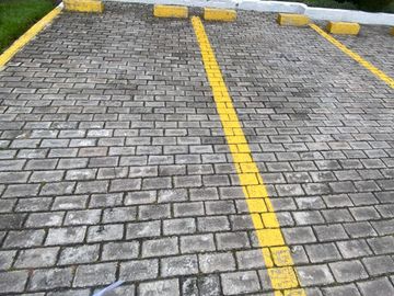 Venta de casa en Quito - Sector Mena del Hierro