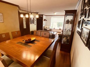 Venta de Casa Esquinera  de 3 Dormitorios dentro del Conjunto Residencial Boston Gardens en Urbanización Balcón Del Norte