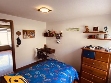 Venta de Casa Esquinera  de 3 Dormitorios dentro del Conjunto Residencial Boston Gardens en Urbanización Balcón Del Norte