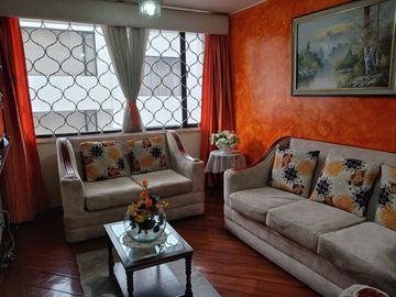 Venta Casa con 4 dormitorios, sector Carcelén Sector  Colegio Einstein