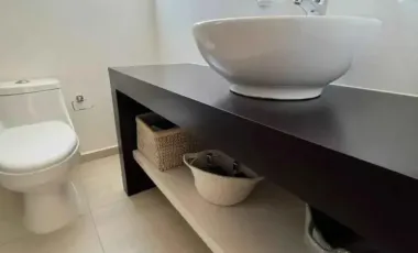 CASA EN VENTA DE 3 RECAMARAS 3 BAÑOS EN COLONIA 3 CRUCES