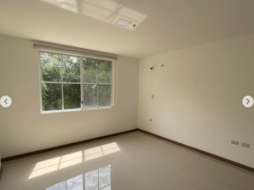 Se vende departamento en Torre Baró, Urb. Terranostra