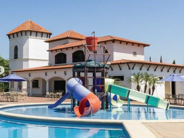 Se vende departamento en Torre Baró, Urb. Terranostra
