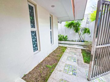 2 STOREY MODERN SINGLE HOUSE AND LOT FOR SALE IN BF RESORT VILLAGE LAS PIÑAS CITY