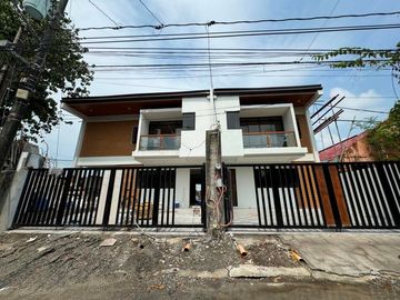 Newly Built Modern Duplex House and Lot For Sale In BF Resort Village Las Piñas City