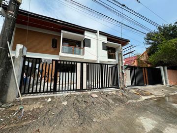 Newly Built Modern Duplex House and Lot For Sale In BF Resort Village Las Piñas City