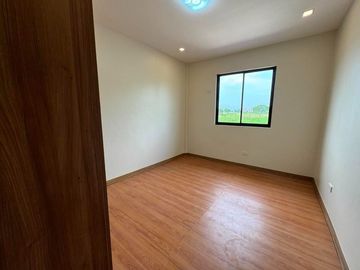 Newly Built Modern Duplex House and Lot For Sale In BF Resort Village Las Piñas City