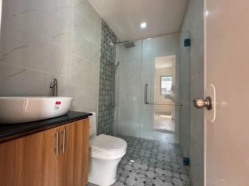 Newly Built Modern Duplex House and Lot For Sale In BF Resort Village Las Piñas City