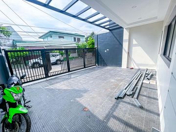 Brand New 2 Storey Modern Design House and Lot For Sale In Bf Resort Village Las pinas City