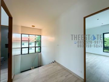 New Modern 4 Bed House with Private Pool in Pa Daet Chiang Mai for Sale