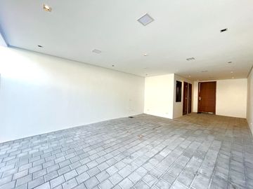 BRAND NEW STUNNING 3 STOREY TRIPLEX HOUSE AND LOT FOR SALE IN PARANAQUE CITY