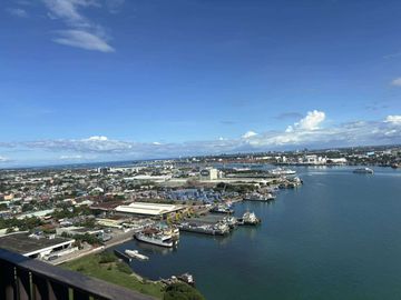 FOR SALE - 1BR WITH SEAVIEW BALCONY IN MANDANI BAY, MANDAUE CEBU. READY FOR OCCUPANCY.