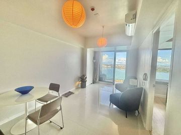 FOR SALE - 1BR WITH SEAVIEW BALCONY IN MANDANI BAY, MANDAUE CEBU. READY FOR OCCUPANCY.