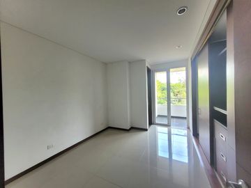 SE VENDE AMPLIO Y HERMOSO APTO UBICADO EN PANCE