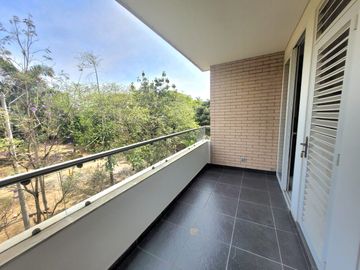 SE VENDE AMPLIO Y HERMOSO APTO UBICADO EN PANCE
