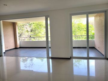 SE VENDE AMPLIO Y HERMOSO APTO UBICADO EN PANCE