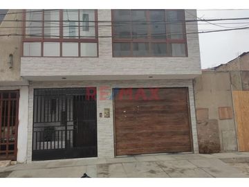 1109685 **Hermosa Casa De 2 Pisos Remodelada En Los Lirios De Naranjal, San Martín De Porres**