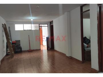 1109685 **Hermosa Casa De 2 Pisos Remodelada En Los Lirios De Naranjal, San Martín De Porres**